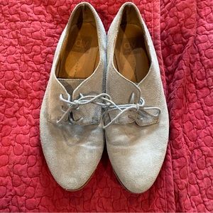 DV oxfords